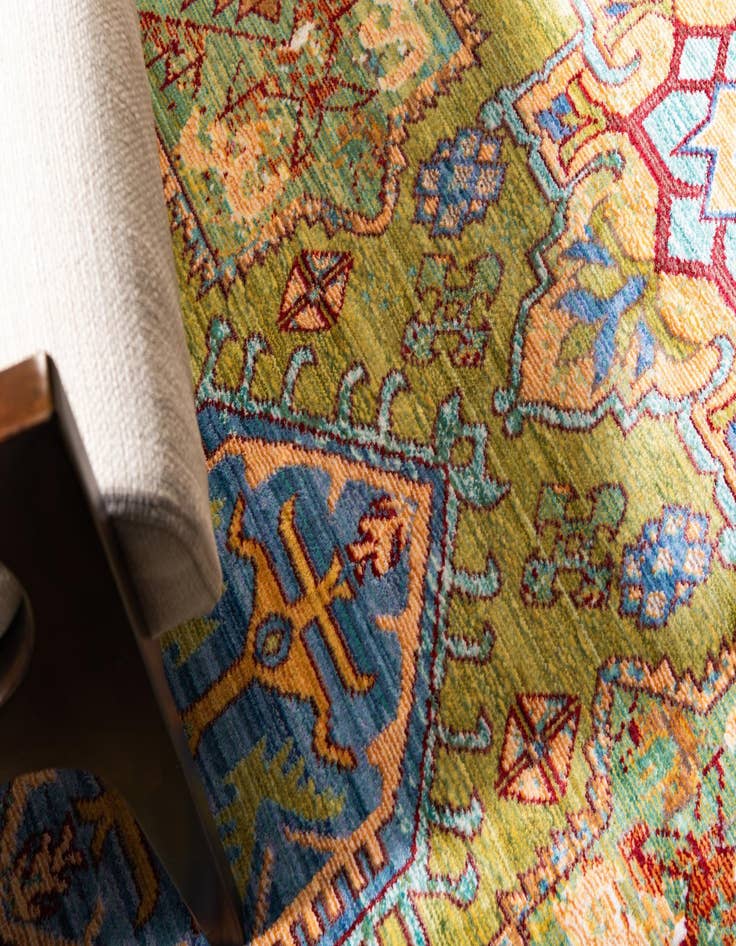 Detail image of  2' 7 x 13' Alexis Runner Rug
