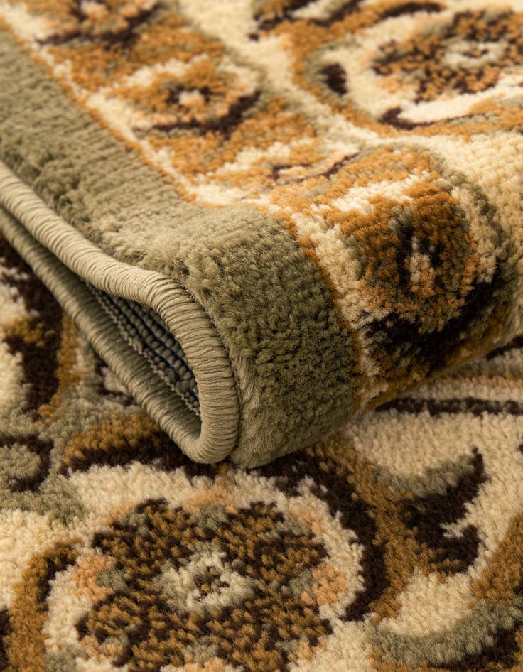 Detail image of  2' 7 x 10' Chateau Runner Rug