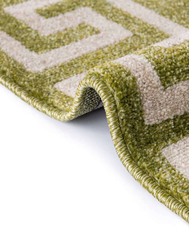 Detail image of  2' 7 x 10' Hera Runner Rug