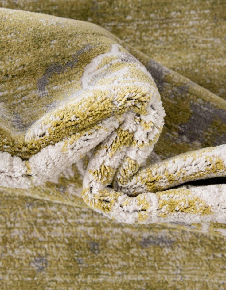 Detail image of  2' 7 x 10' Modern Classical Runner Rug