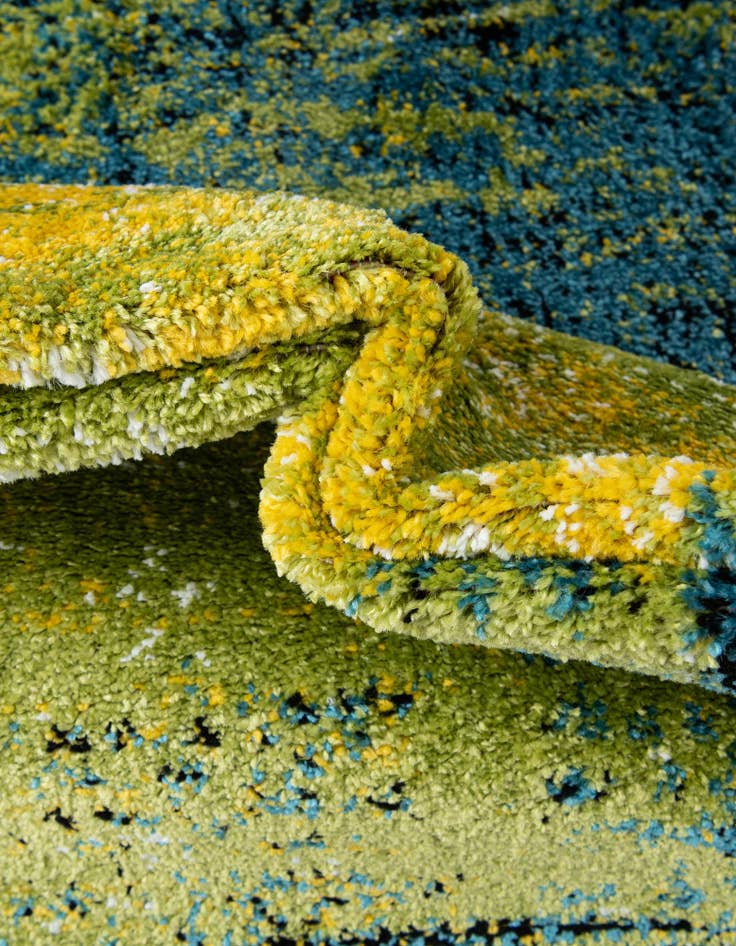 Detail image of  2' 7 x 10' Tuscany Runner Rug