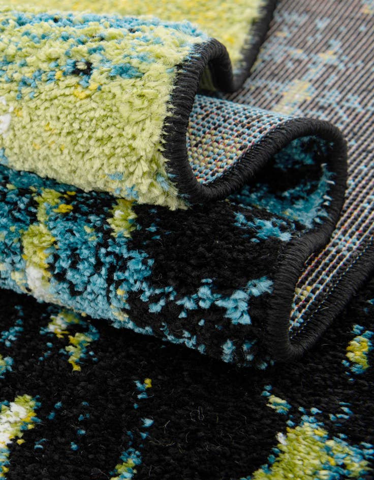 Detail image of  2' 7 x 10' Tuscany Runner Rug