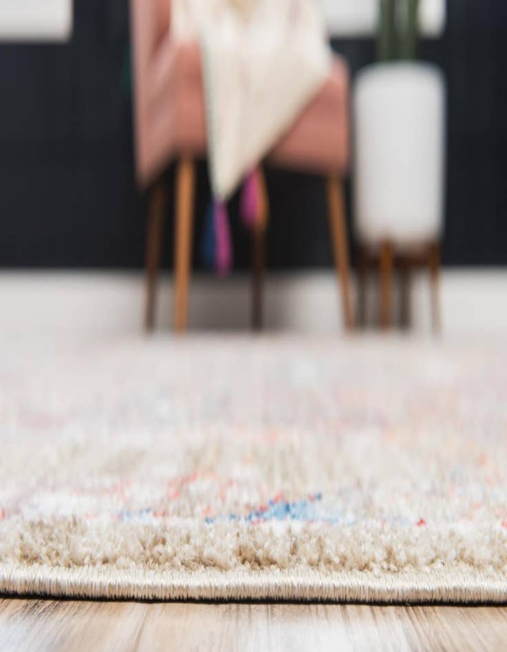 Detail image of 8' x 8' Williamsburg Square Rug