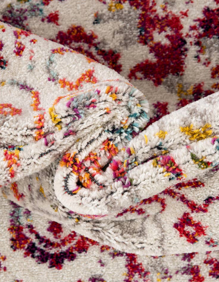 Detail image of  7' 10 x 7' 10 Arlington Square Rug