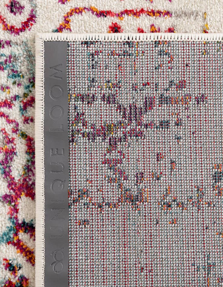 Detail image of  7' 10 x 7' 10 Arlington Square Rug