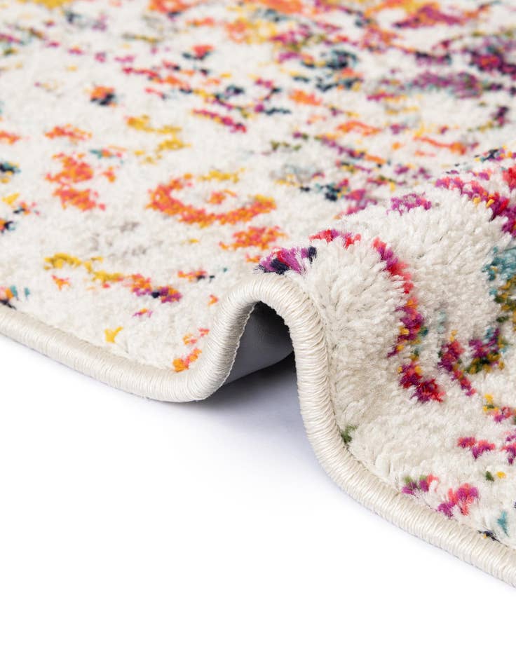 Detail image of  7' 10 x 7' 10 Arlington Square Rug