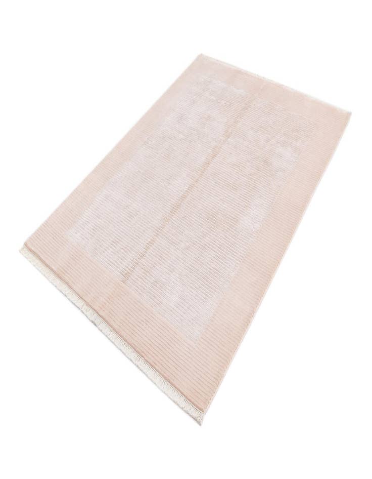 Detail image of  4' 11 x 6' 9  Hand Knotted Darya Wool Rug