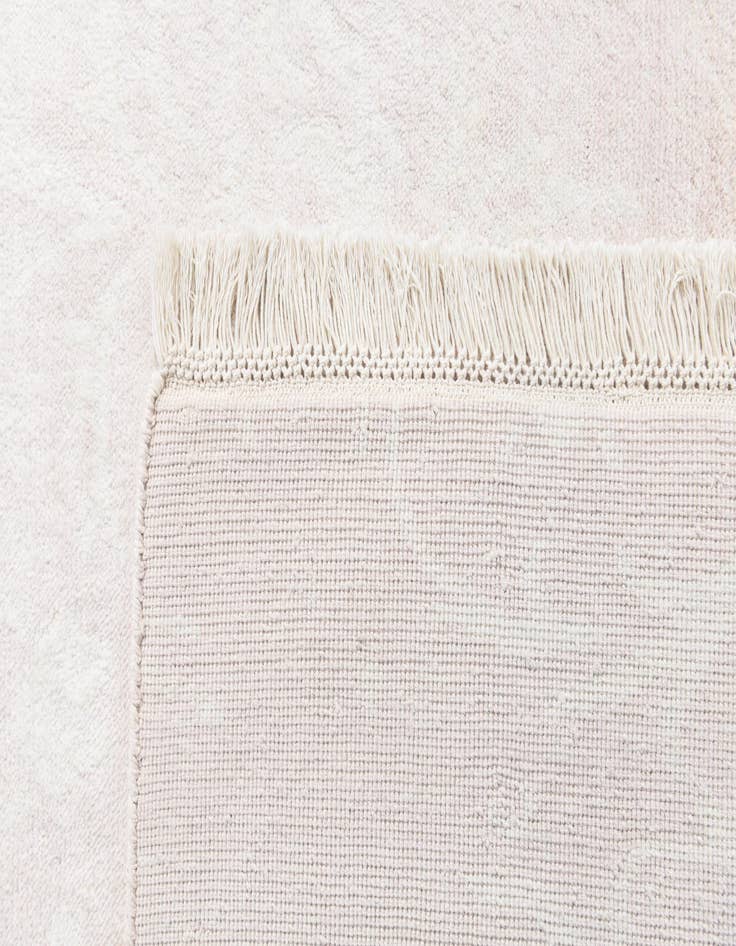 Detail image of  5' 6 x 7' 11  Hand Knotted Darya Wool Rug