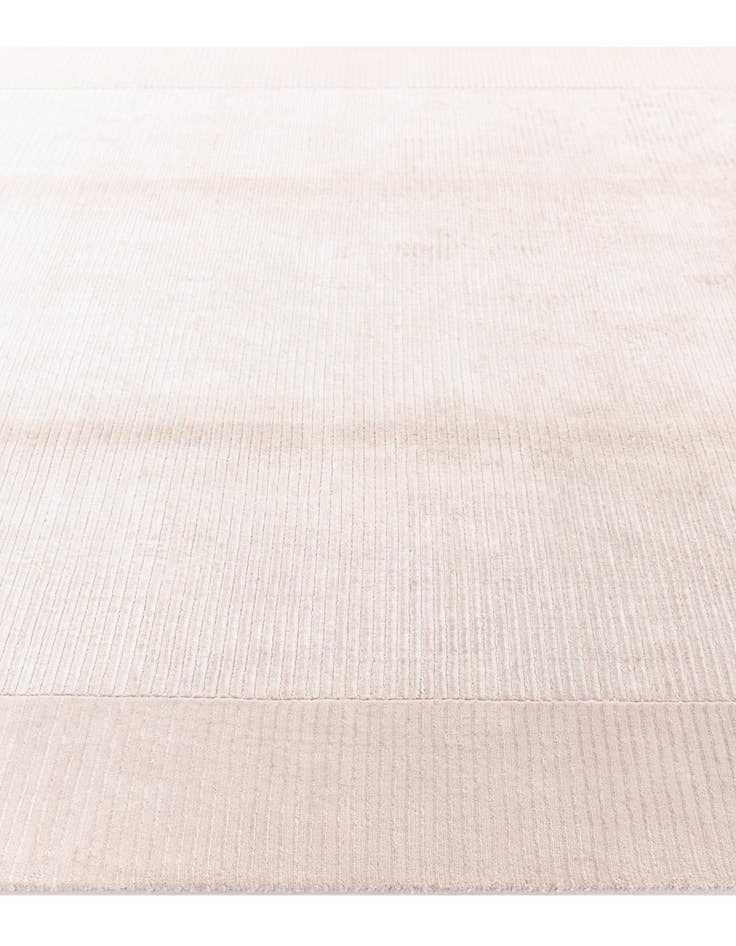 Detail image of  6' 7 x 9' 11  Hand Knotted Darya Wool Rug