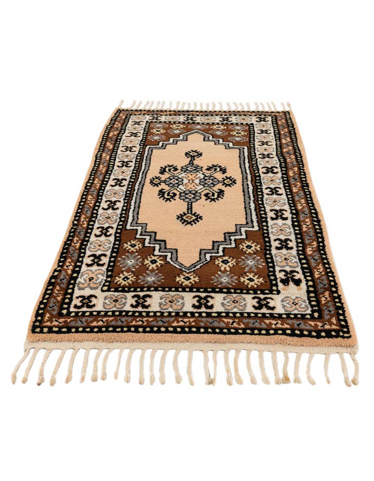 Detail image of  2' 8 x 4' 7  Hand Knotted Fars Wool Rug