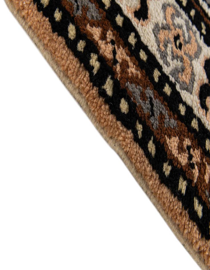 Detail image of  2' 8 x 4' 7  Hand Knotted Fars Wool Rug