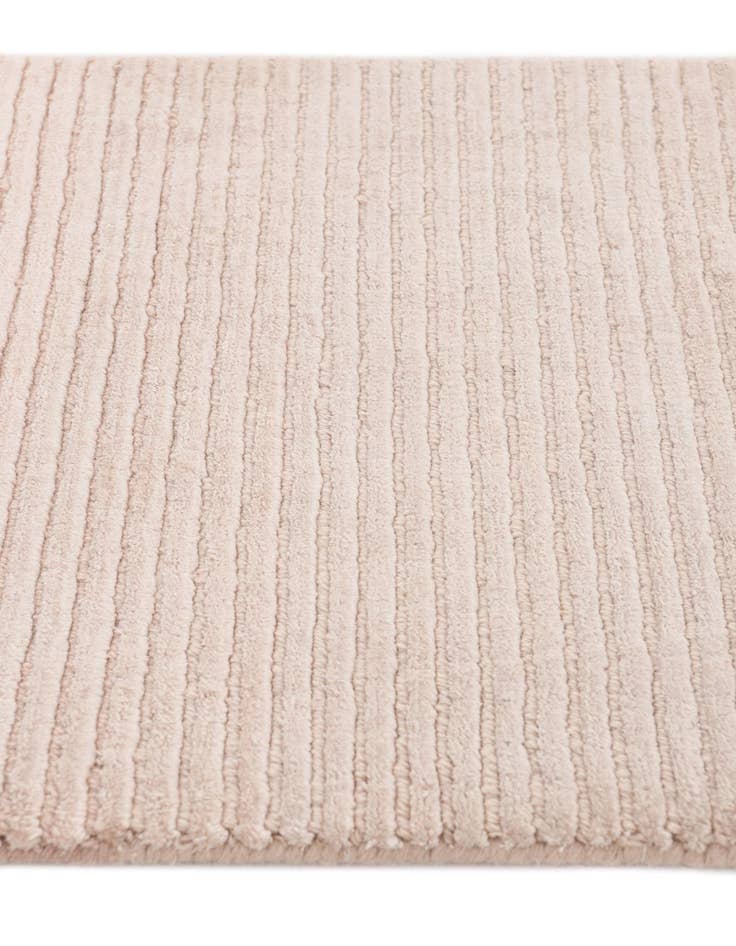 Detail image of 1' 8 x 3' 1 Hand Knotted Darya Wool Rug