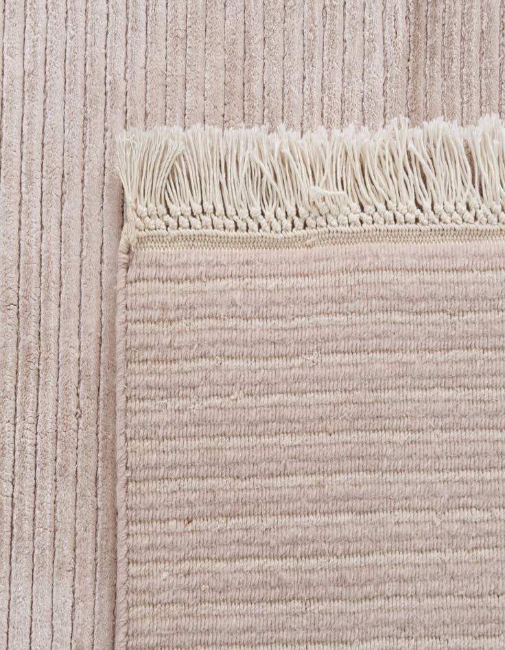 Detail image of  8' 1 x 9' 10  Hand Knotted Darya Wool Rug