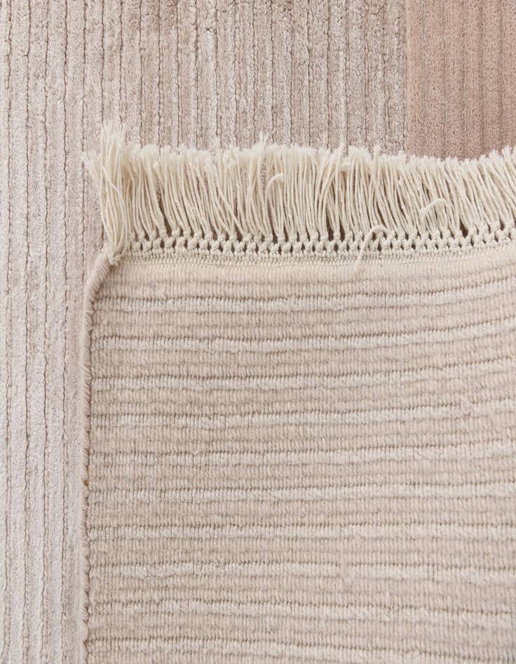 Detail image of  8' 3 x 11' 7  Hand Knotted Darya Wool Rug