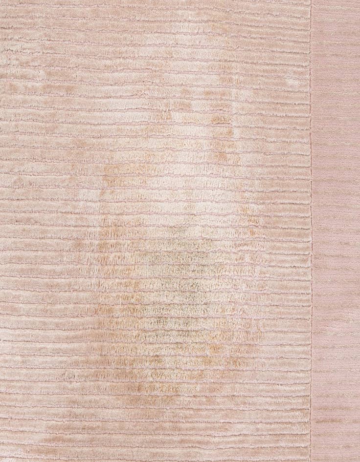 Detail image of  6' 6 x 9' 10  Hand Knotted Darya Wool Rug