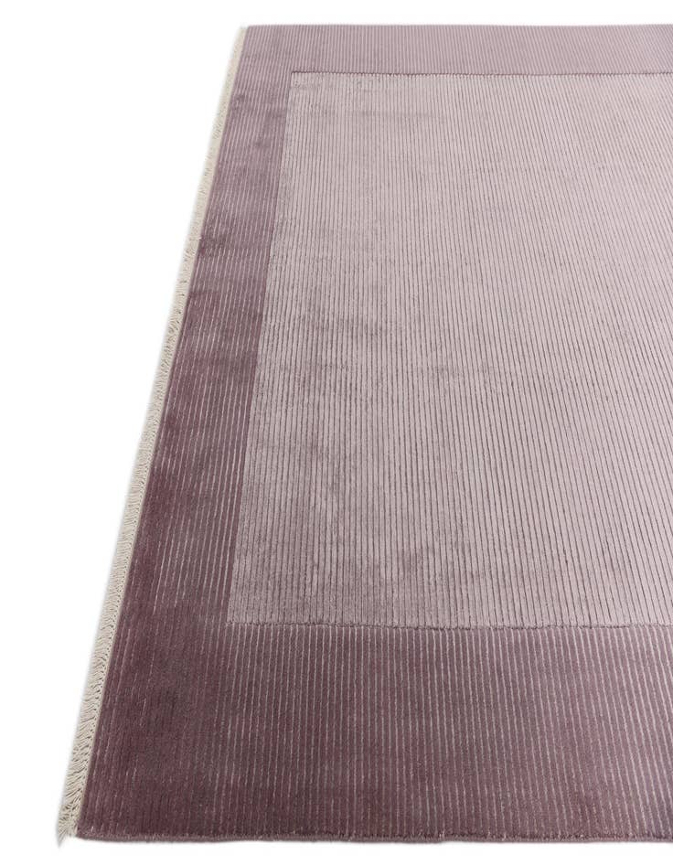 Detail image of  6' 5 x 9' 10  Hand Knotted Darya Wool Rug