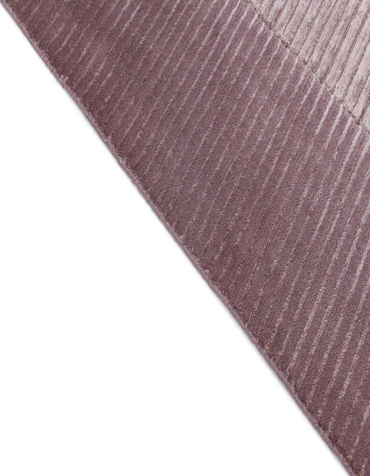 Detail image of  6' 5 x 9' 10  Hand Knotted Darya Wool Rug