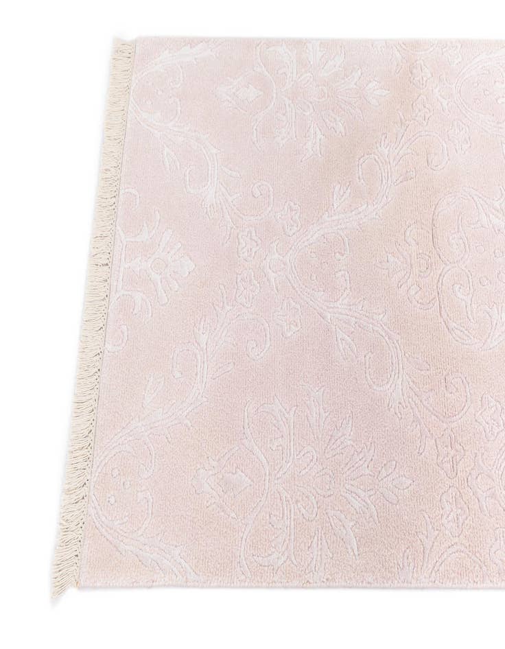 Detail image of  2' 8 x 5'  Hand Knotted Darya Wool Rug