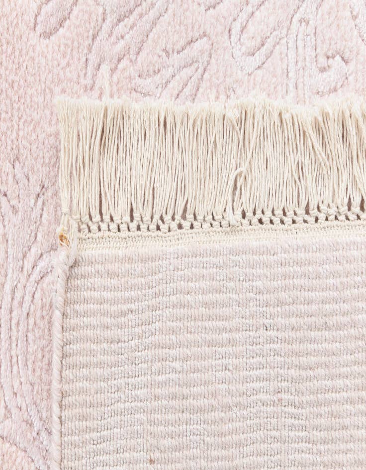 Detail image of  2' 8 x 5'  Hand Knotted Darya Wool Rug