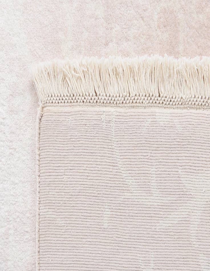 Detail image of  5' 6 x 7' 10 Darya Rug