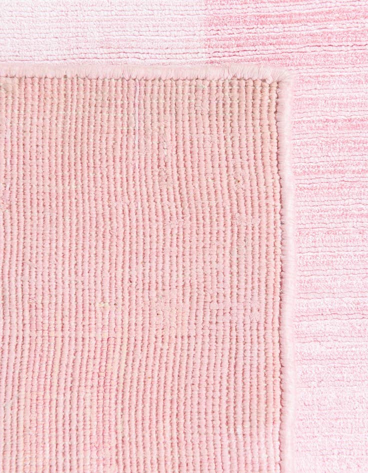 Detail image of  2' 7 x 4' 11  Hand Knotted Darya Wool Rug