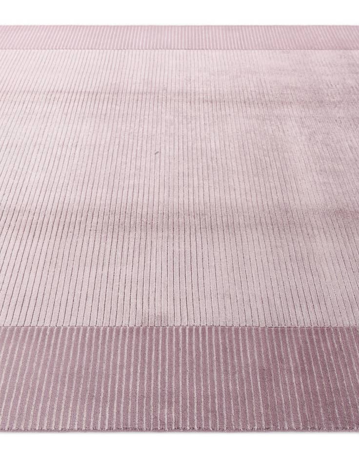 Detail image of  6' 5 x 9' 10  Hand Knotted Darya Wool Rug