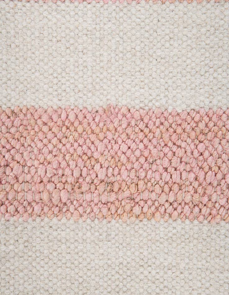 Detail image of  2' x 3' 3  Hand Woven Jill Zarin Hamptons Rug