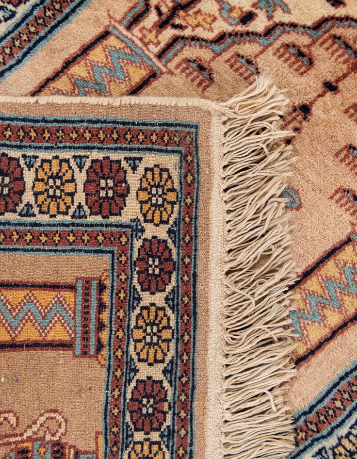 Detail image of  2' x 3' 1  Hand Knotted Lahour Wool Rug