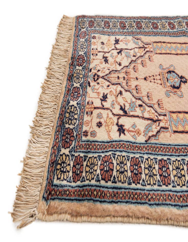 Detail image of  2' x 3' 1  Hand Knotted Lahour Wool Rug