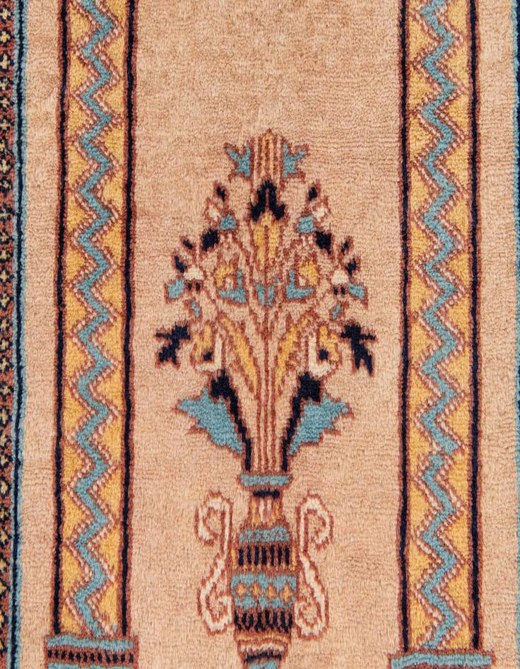 Detail image of  2' x 3' 1  Hand Knotted Lahour Wool Rug