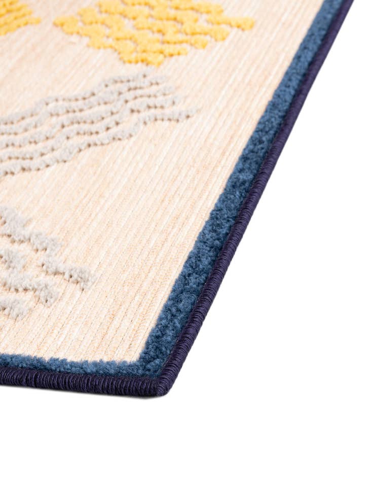 Detail image of  5' x 7' 7  Washable  Indoor / Outdoor Rug