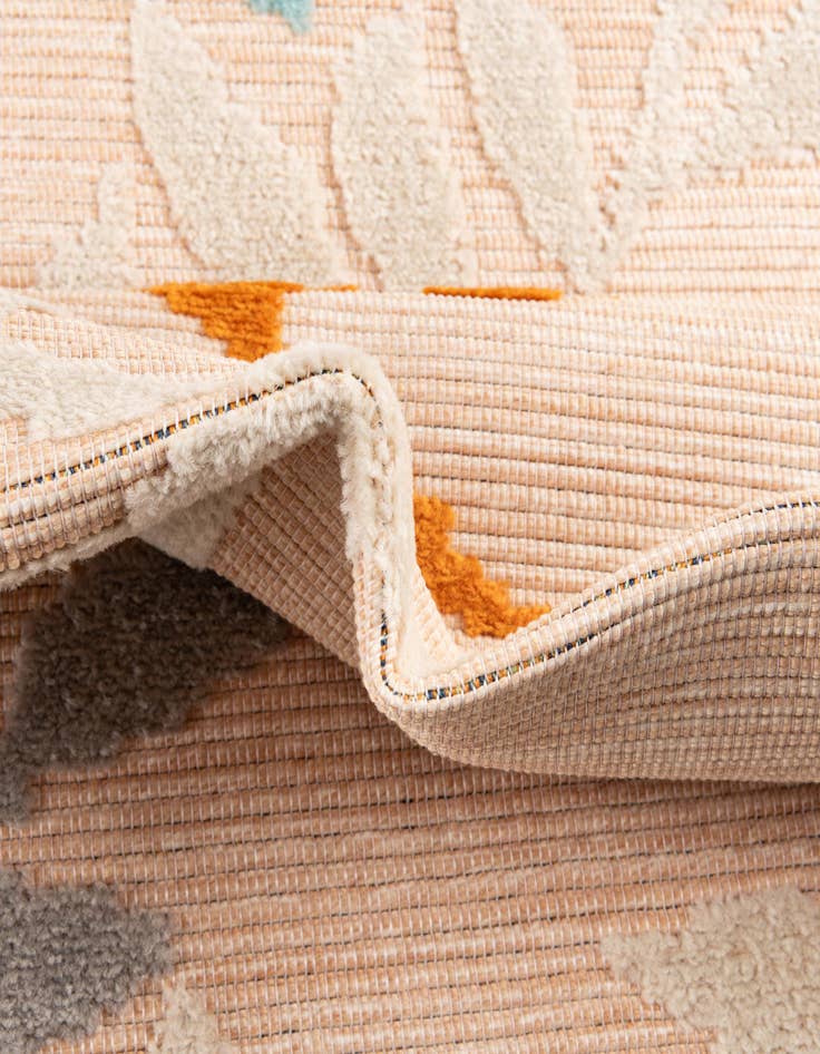 Detail image of  5' x 7' 7  Washable  Indoor / Outdoor Rug