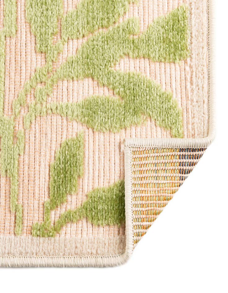 Detail image of  5' x 7' 7  Washable  Indoor / Outdoor Rug