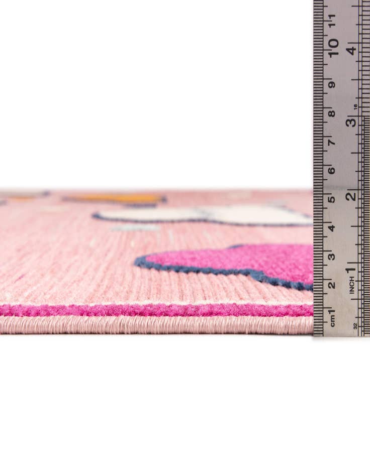 Detail image of  5' 3 x 7' 7  Washable  Indoor / Outdoor Rug