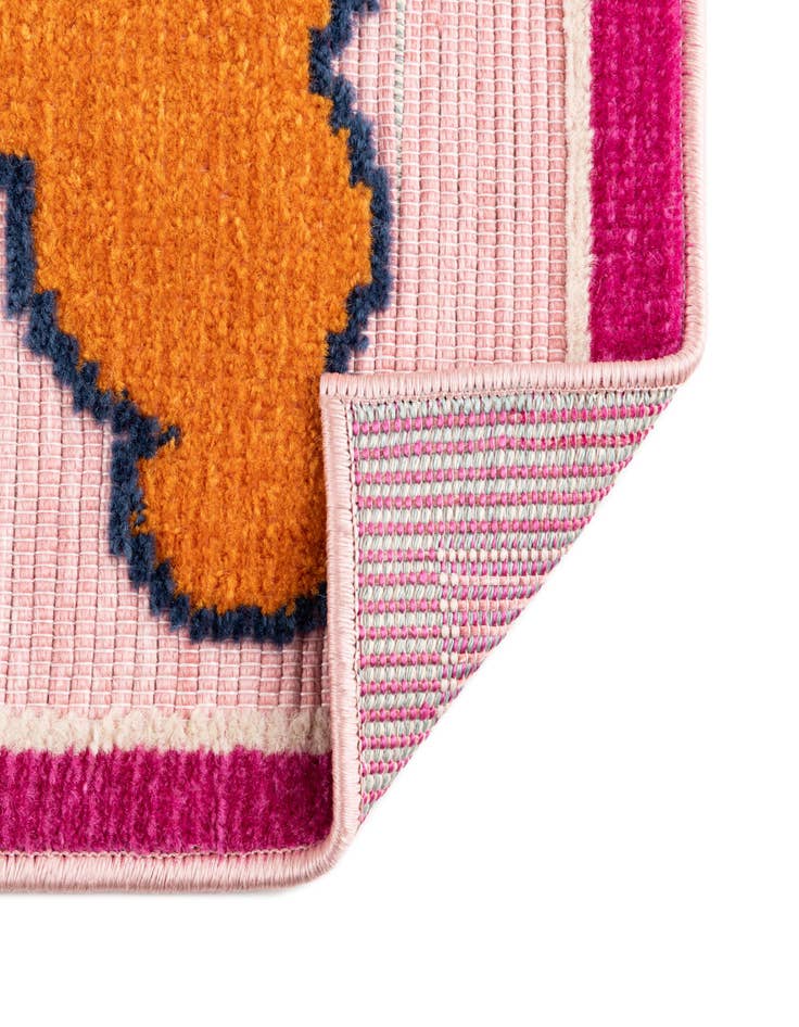 Detail image of  5' 3 x 7' 7  Washable  Indoor / Outdoor Rug