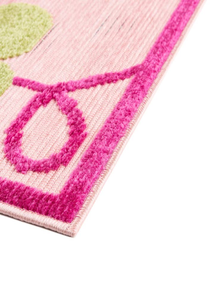 Detail image of  5' 3 x 7' 7  Washable  Indoor / Outdoor Rug