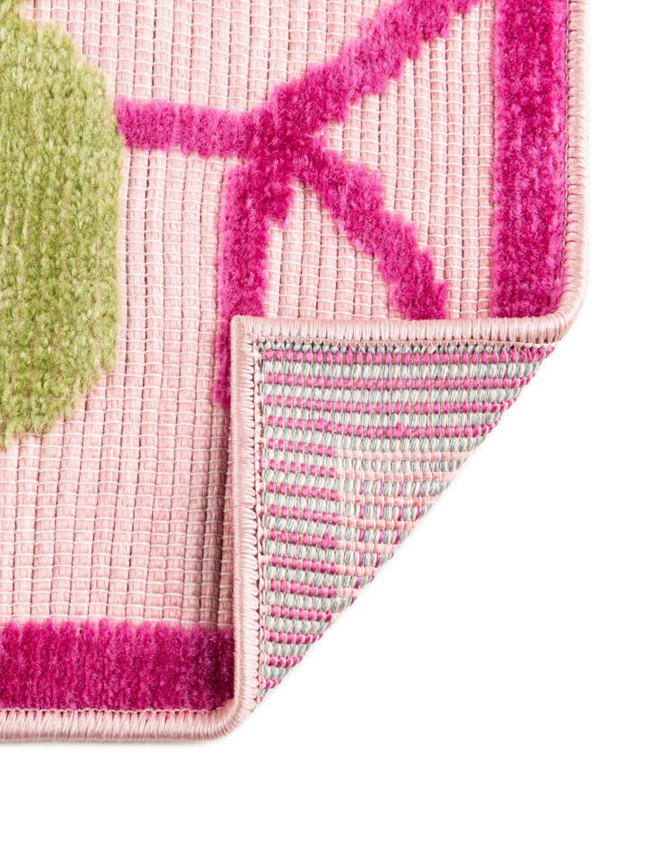 Detail image of  5' 3 x 7' 7  Washable  Indoor / Outdoor Rug