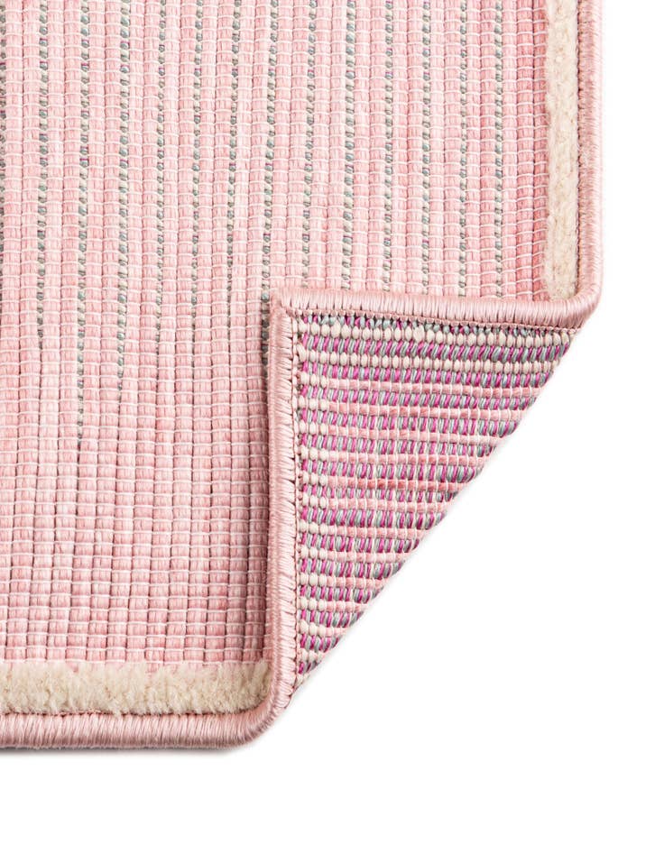 Detail image of  5' 3 x 7' 7  Washable  Indoor / Outdoor Rug