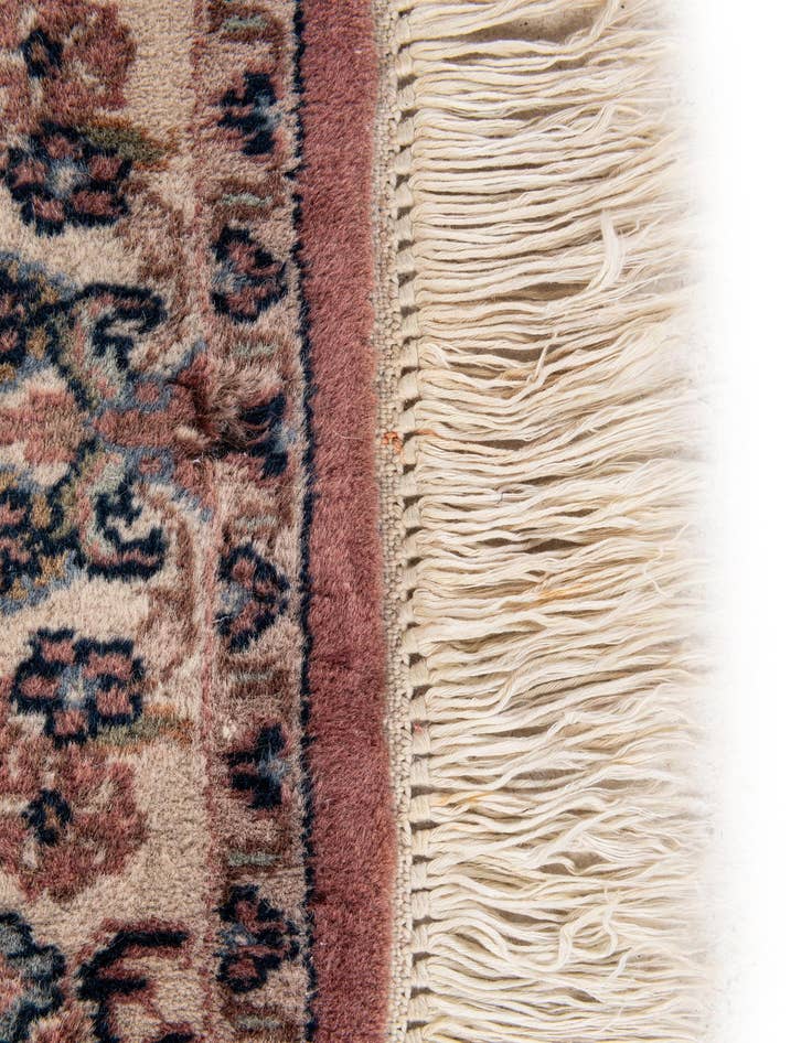 Detail image of  2' 7 x 4' 2  Hand Knotted Sarough Oriental Wool Rug
