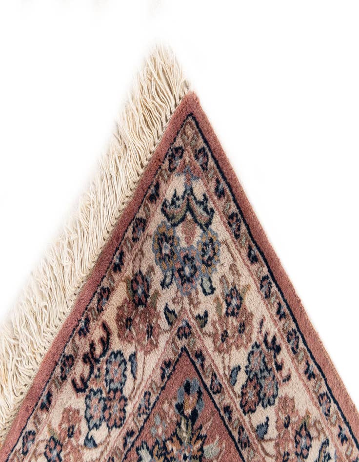 Detail image of  2' 7 x 4' 2  Hand Knotted Sarough Oriental Wool Rug