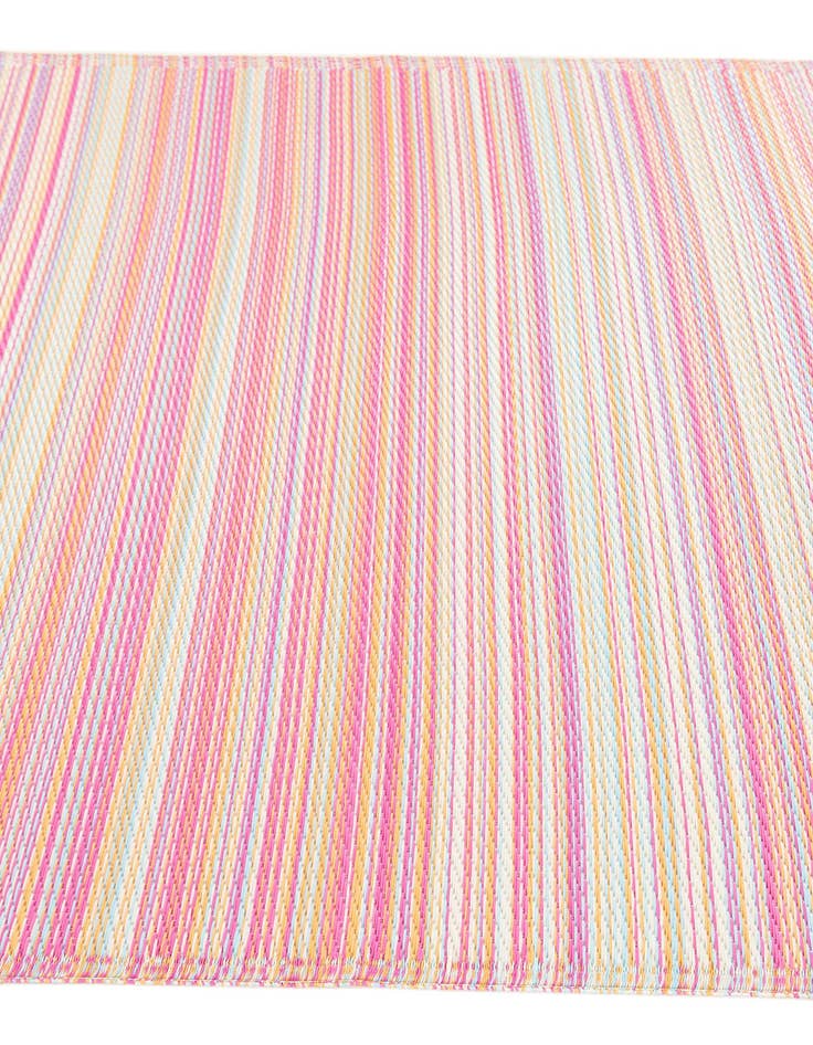 Detail image of  4' x 6'  Washable Vista Breeze Indoor / Outdoor Rug