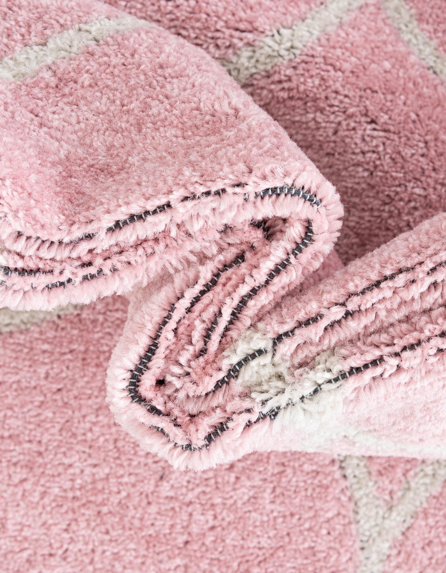 Light Pink 5' x 5' Lattice Frieze Round Rug | Rugs.com