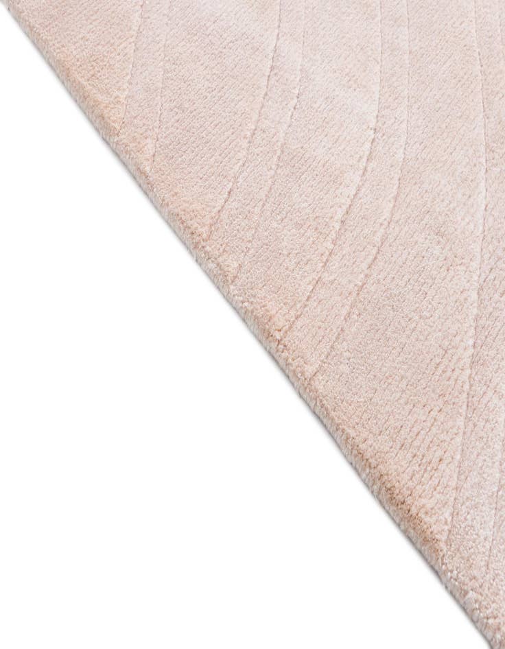 Detail image of  2' 8 x 9' 10  Hand Knotted Darya Wool Runner Rug