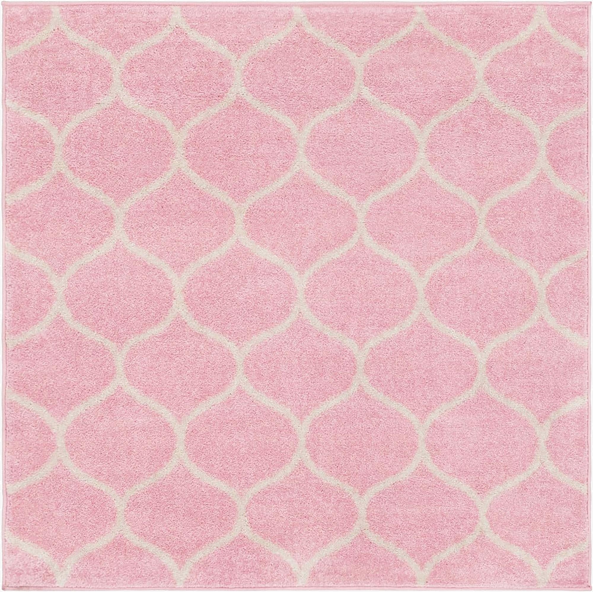  7' x 7' Lattice Frieze Square Rug