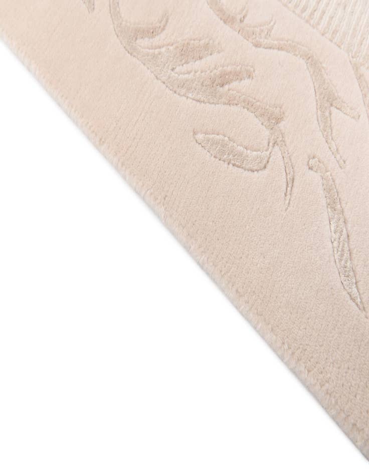 Detail image of  6' 8 x 9' 7  Hand Knotted Darya Wool Rug