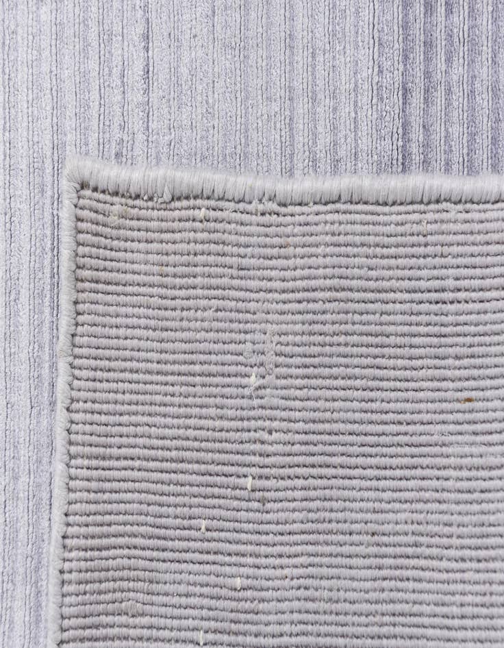 Detail image of  6' 6 x 9' 9  Hand Knotted Darya Wool Rug