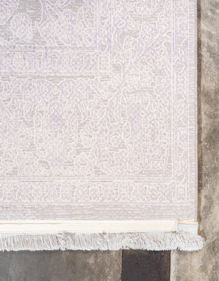 Detail image of  3' 3 x 5' 3 Modern Classical Rug