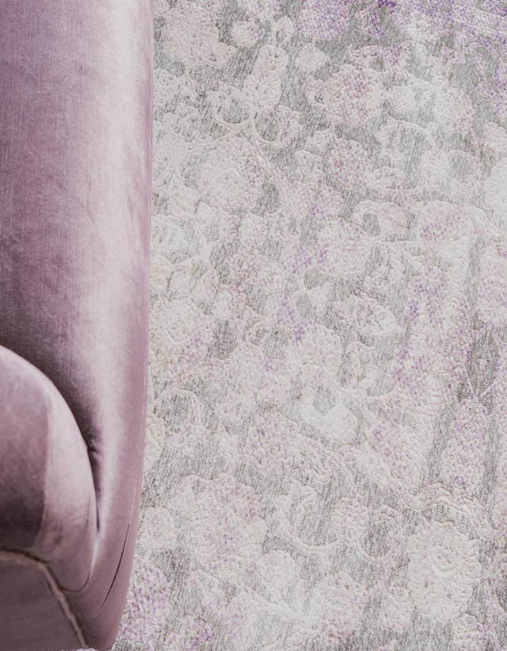 Detail image of 2' 7 x 10' Modern Classical Runner Rug