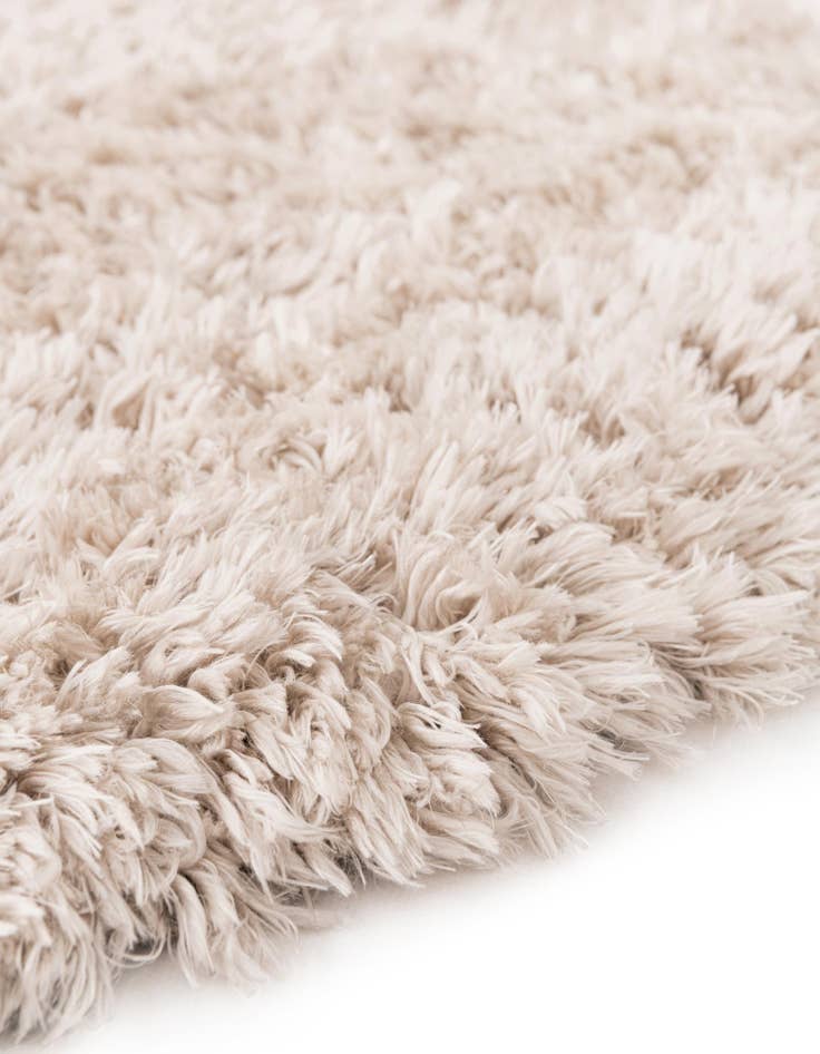 Detail image of  5' 6 x 8' Infinity Shag Oval Rug