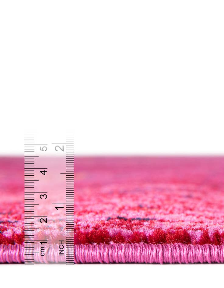 Detail image of  4' x 6'  Washable Fleur Rug